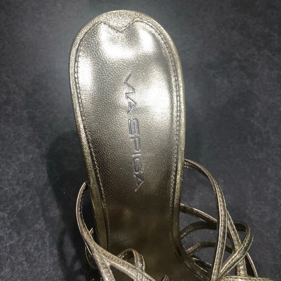 Via Spiga Gold Sandals - Size 7.5 - Picture 5 of 8
